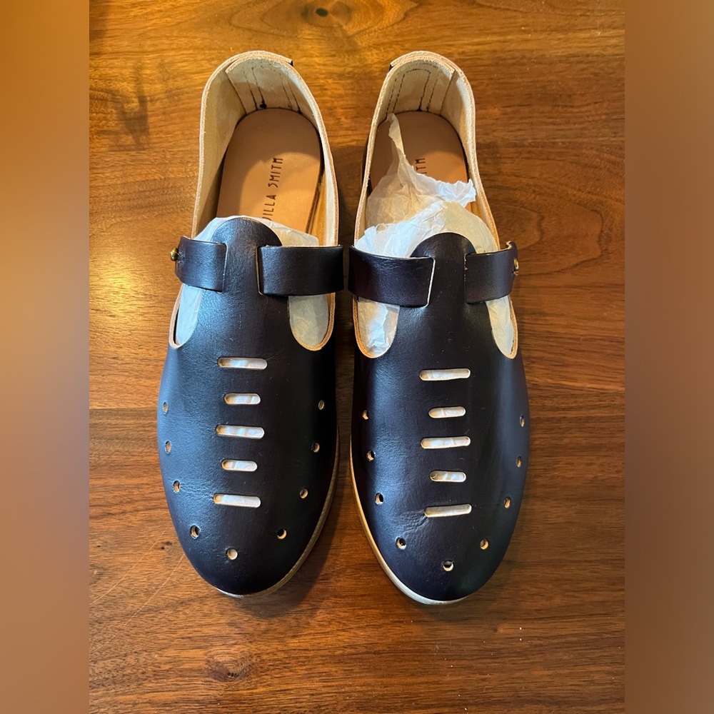 Brand New Sevilla Smith Ignacio size 40